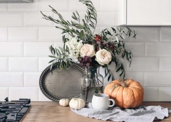 4 Home Staging Tips for Fall 2021