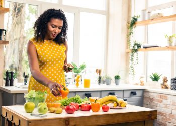 How to Cut Carbs This Summer