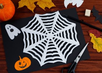 Halloween Decor DIY: Spooky Spider Webs