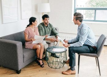 Smart Agents Adopt Disruptive Models to Elevate Seller Services