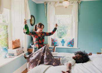 How to Decorate a Guest Bedroom