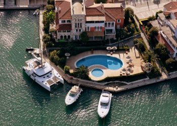 How to Organically Capture Luxury Real Estate Leads