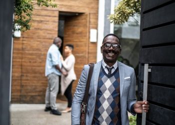 What to Look for in a Luxury Real Estate Agent