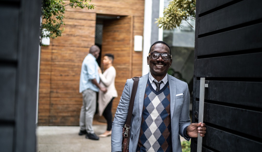 What to Look for in a Luxury Real Estate Agent — RISMedia