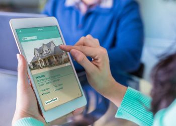 Redfin CEO Singles Out iBuying Success During Earnings Report