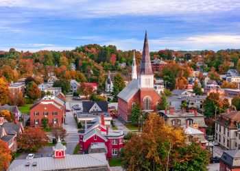 Vermont Broker Affiliates With Century 21