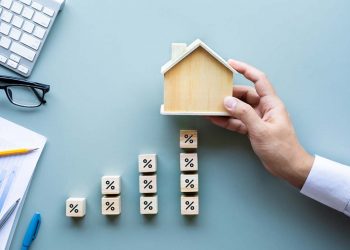 Year-End Outlook: Climbing Mortgage Rates Strain Buying Power in 2022