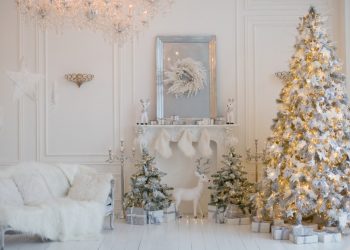 Decking the Halls With Neutral Holiday Decor