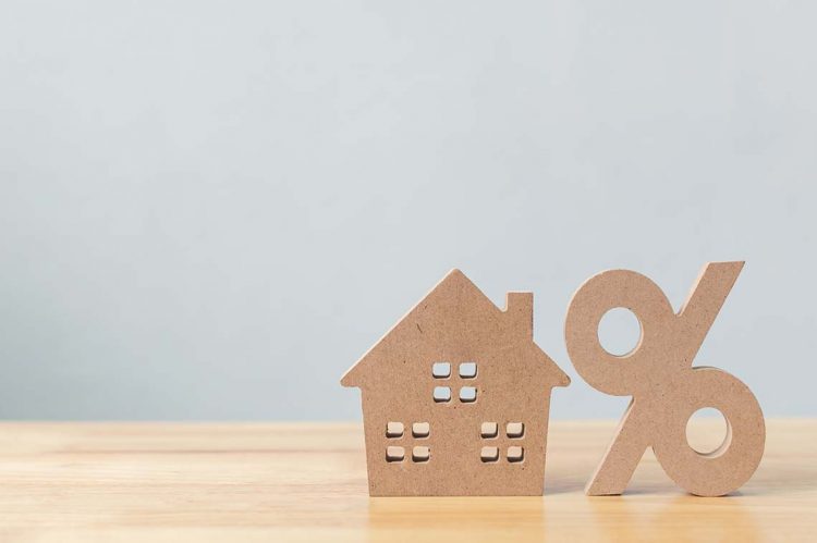 Mortgage Rates Show Little Movement