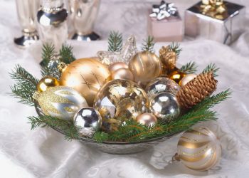 4 Quick and Easy DIY Holiday Centerpieces