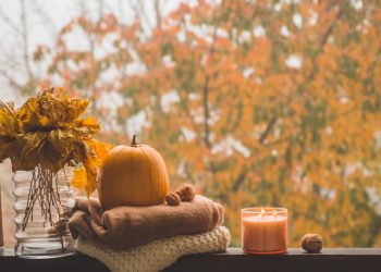 How to Tastefully Decorate Your Home for Fall