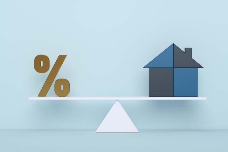Mortgage Rates Remain Flat