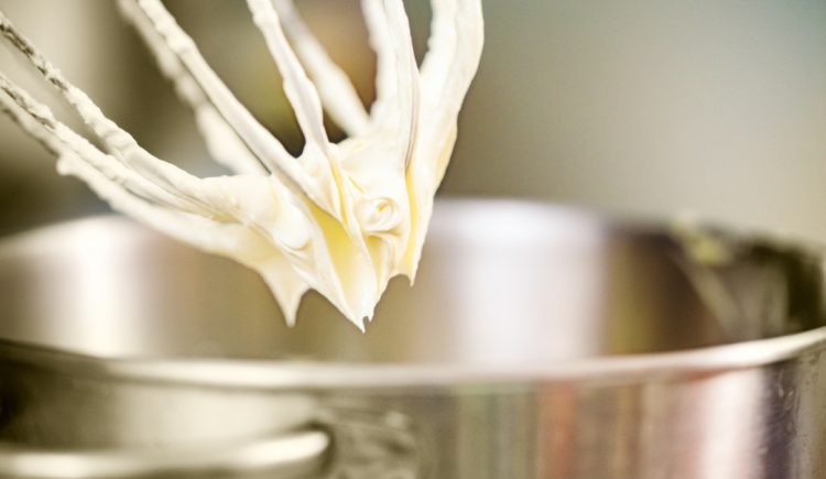 How to Make the Perfect Cream Cheese Frosting