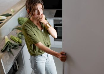 If You Lose Power, Will Homeowners Insurance Pay for Food That Goes Bad?