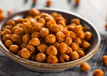 Simple Superfoods: Roasted Chickpea Recipe