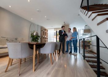 Home Tours Surge, Defying Expectations