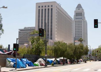 HUD Report Finds Overall Drop In Homeless Last Year