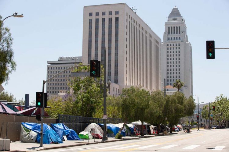 HUD Report Finds Overall Drop In Homeless Last Year
