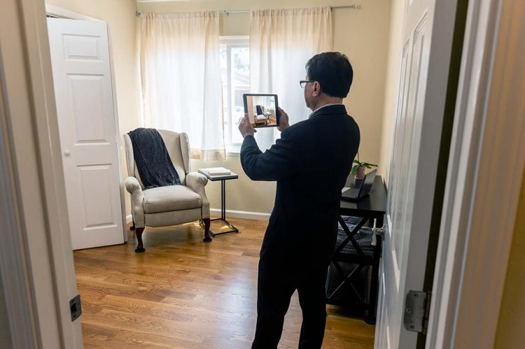 Study: What’s the Most Popular Day for Snapping Real Estate Listing Photos?