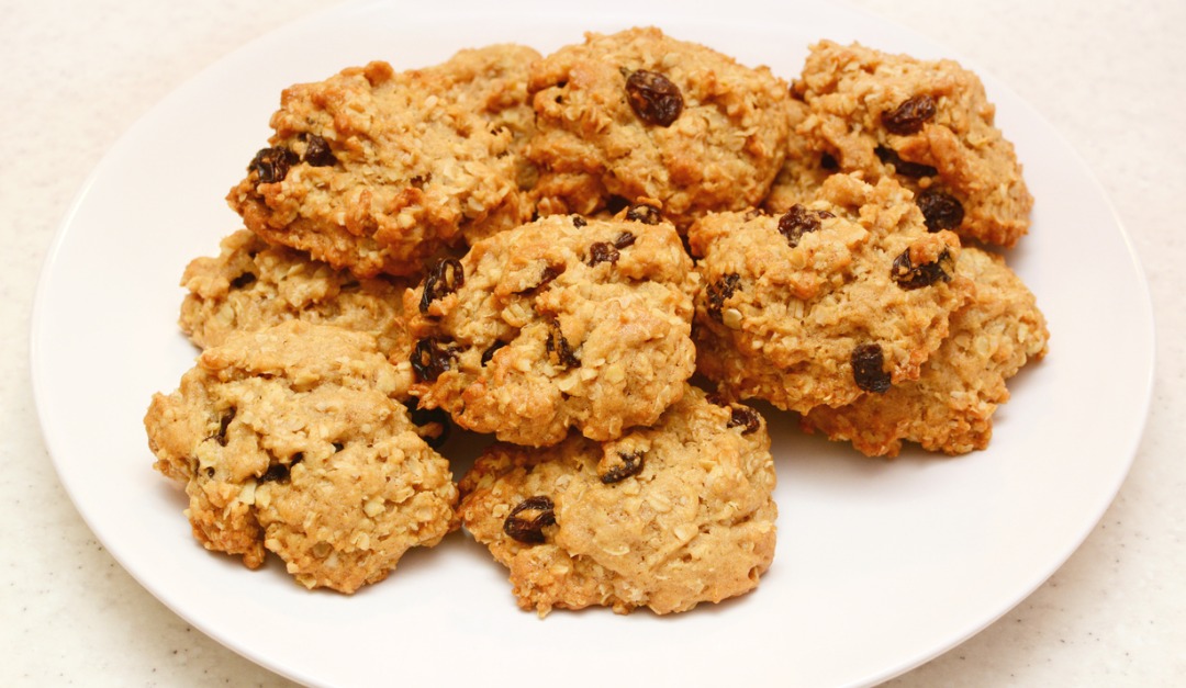 A Chewy Gooey Oatmeal Raisin Cookie Recipe — RISMedia