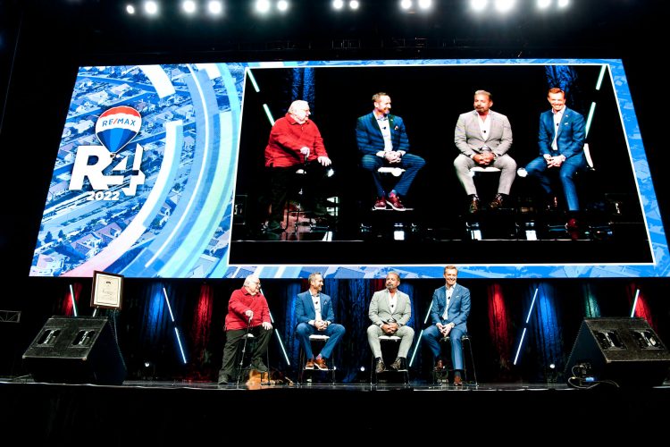 RE/MAX Announces Industry-First Production Levels at Annual Convention