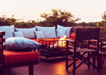 6 Ways to Make Your Outdoor Space Year-Round Friendly