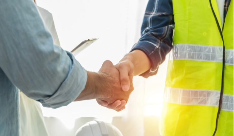 7 Contractor Red Flags to Keep an Eye Out For