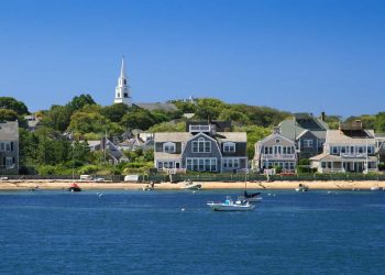 Douglas Elliman Realty Opens on Nantucket