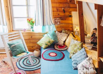 How to Stay Organized as a Maximalist