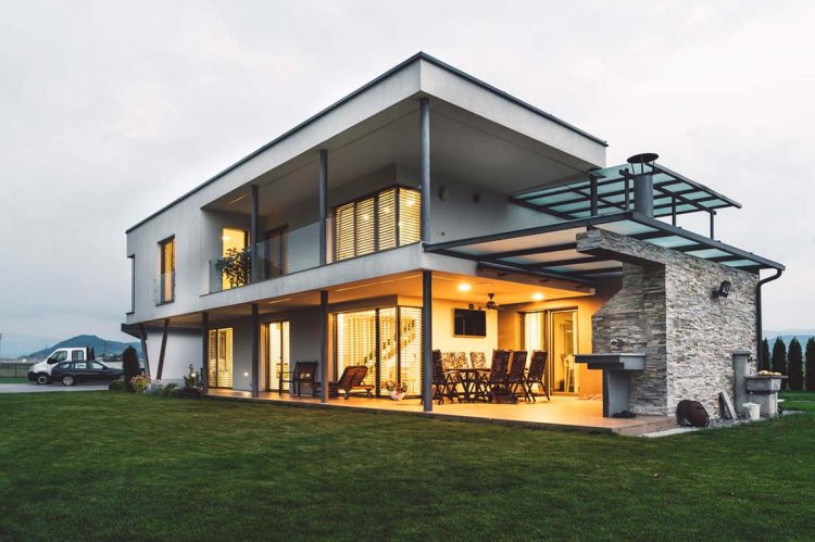 15 Descriptive Words to Use When Selling a Luxury Home