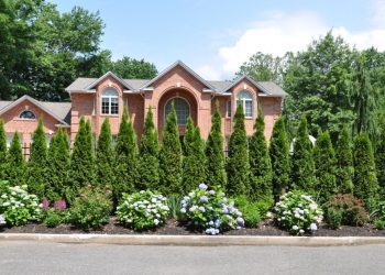 6 Ways to Boost Your Luxury Home Curb Appeal