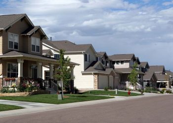 3 Things Your Clients Should Know About Property Lines