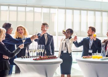 Berkshire Hathaway HomeServices Florida Network Realty Hosts Top Producers’ Party