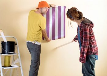 Should You Install Wallpaper If You Plan to Sell Your House in a Few Years?