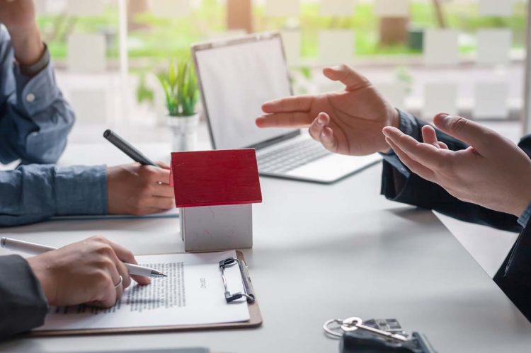 Mortgage Applications Increase Amid Ongoing Rate Hikes