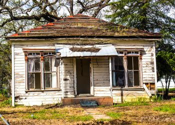 What You Need to Know About a Condemned House