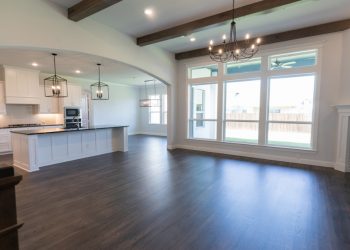 Should You Stage Your House or Show It Empty?