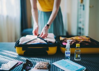 6 Easy Ways to Avoid Getting Sick on Vacation