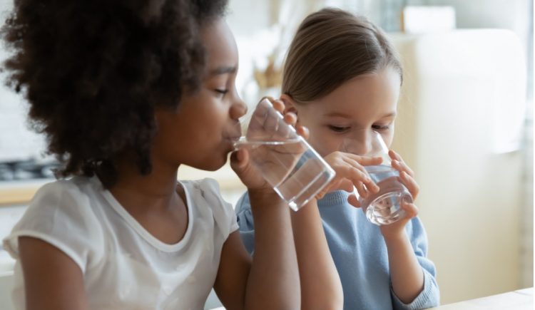 4 Ways to Keep Kids Hydrated This Summer