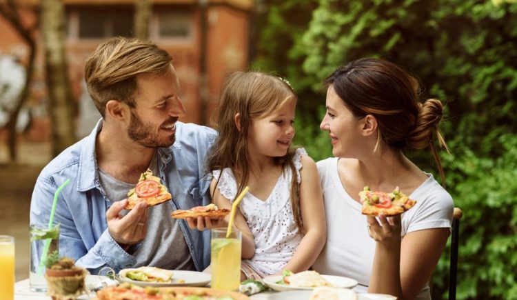 4 Easy Summer Lunch Tips for Families