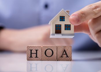 Homeowners Think Homeowners Associations Aren’t Worth the Stress