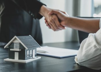 What to Know About Working With a REALTOR®