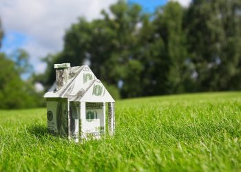 Annual U.S. Home Price Gains Lose Steam Again in August