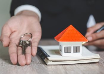 Why the Chain of Title Is Important When Buying a House