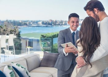 Report: Luxury Real Estate Agents Are Confident, Optimistic Heading Into 2023