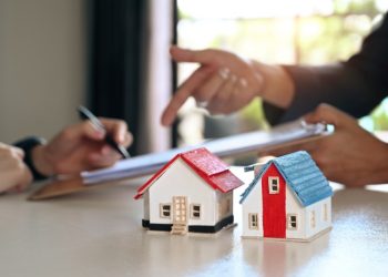 Should You Let Your Lender Choose Your Homeowners Insurance Company?