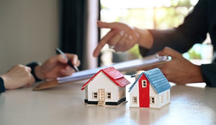 Should You Let Your Lender Choose Your Homeowners Insurance Company?