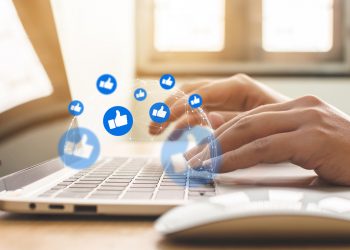 SOCIAL SKILLS: 3 Ways to Get Thankful on Your Socials