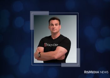 Fathom Realty CEO Gets Icon Award from DFW Real Producers