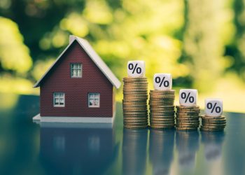 Mortgage Rates Dip Under 7%